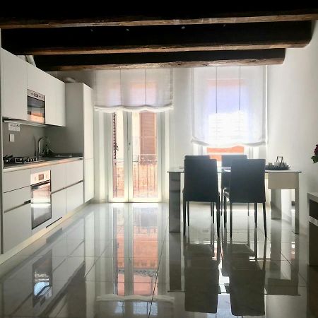 Moderno Affaccio Su Via Mazzini Daire Ferrara Dış mekan fotoğraf